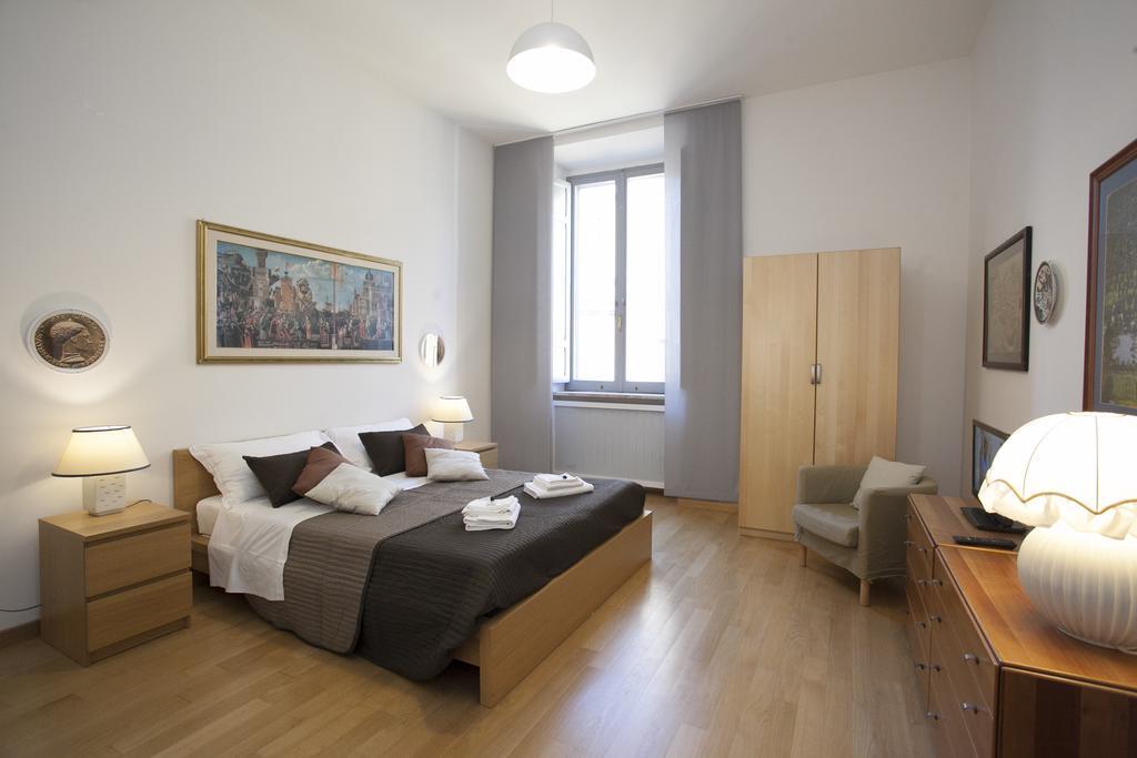 Appartement House Paganica à Rome Chambre photo