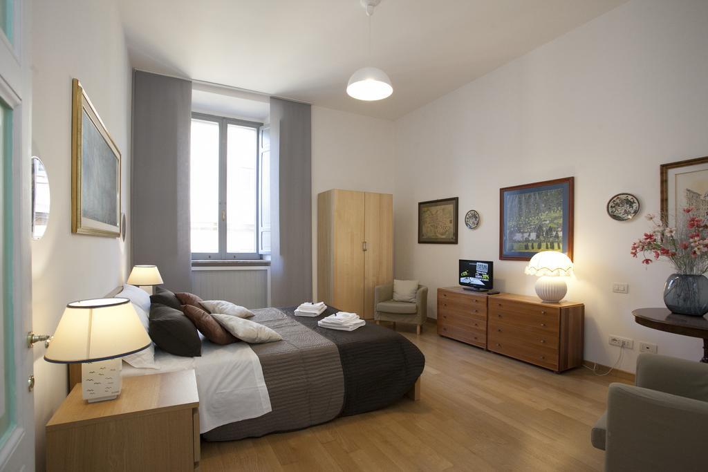 Appartement House Paganica à Rome Chambre photo
