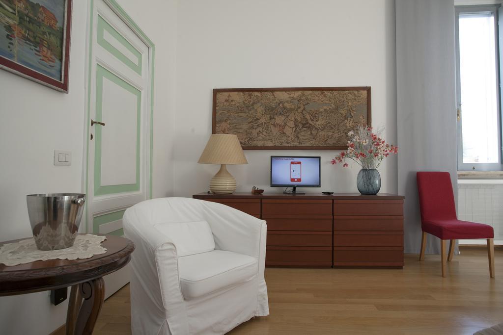 Appartement House Paganica à Rome Chambre photo